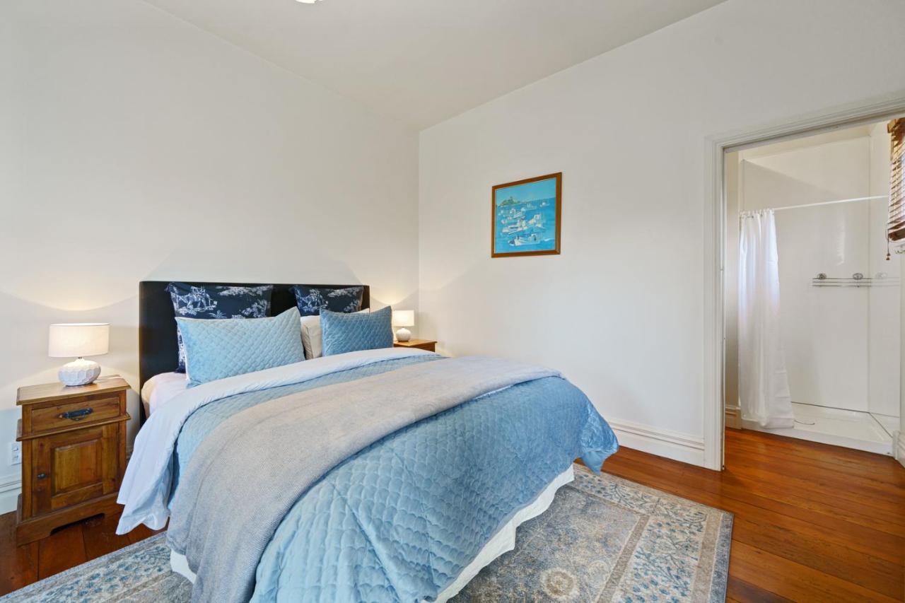 Pendreigh Cottage - Martinborough Holiday Home Екстериор снимка